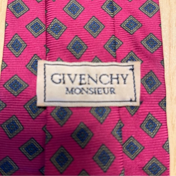 Vintage Givenchy Silk Tie - Picture 3 of 3